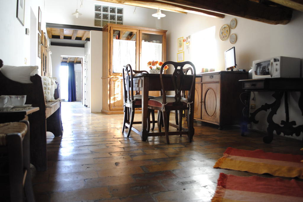 Palazzo San Florido Bed and Breakfast Città di Castello Δωμάτιο φωτογραφία